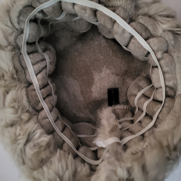 Hat with scarf - Picture 8 of 9